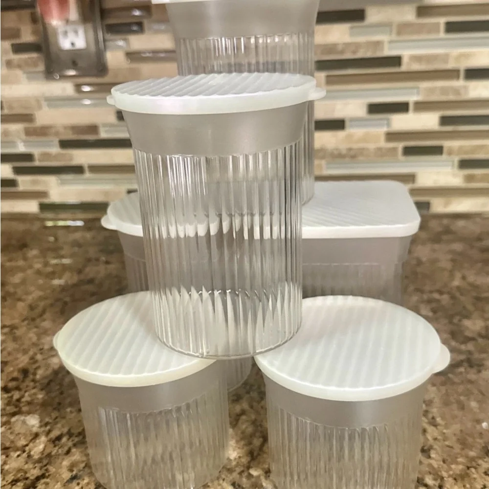 Tupperware Family Mates 6pc RARE Containers Clear with Pearlescent seals